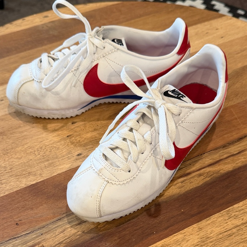 Nike Classic White and Red Sneakers